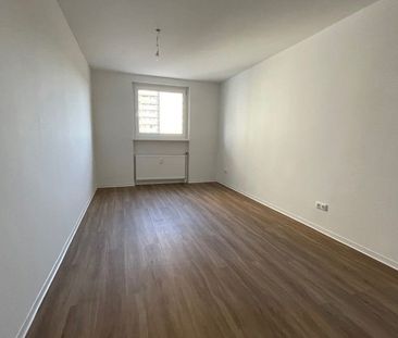 Sanierte 2-Zimmerwohnung mit Balkon - Photo 1