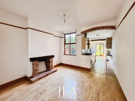 2 bed terraced house to rent in Hartopp Road, Leicester, LE2 - Photo 1