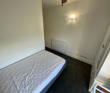 1 bedroom Apartment to let - Photo 6