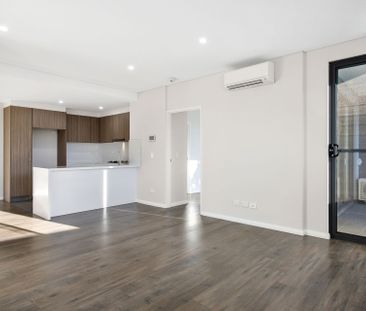 Modern Luxury Living in the Heart of Asquith - Photo 1