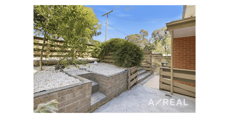 Renovated Townhouse with Flexible Living Space - Photo 3