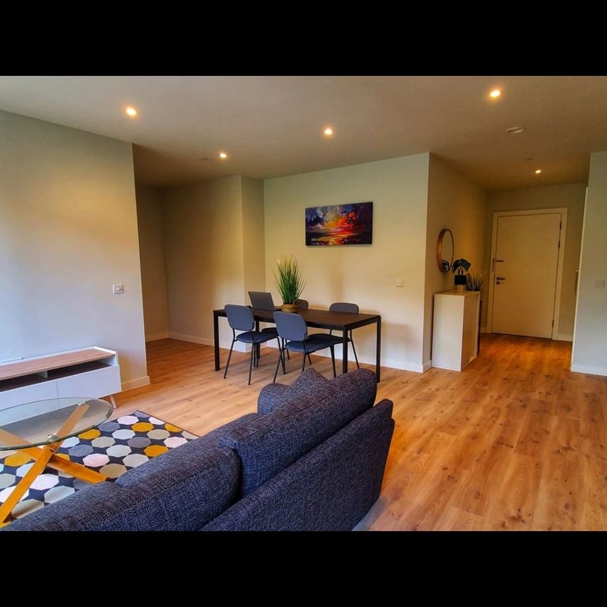 1 Bed Flat, Aspin Lane, M4 - Photo 1