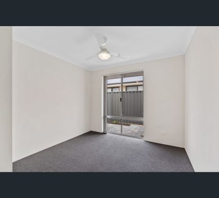 25 Bickley Crescent, Coodanup, WA 6210 - Photo 3