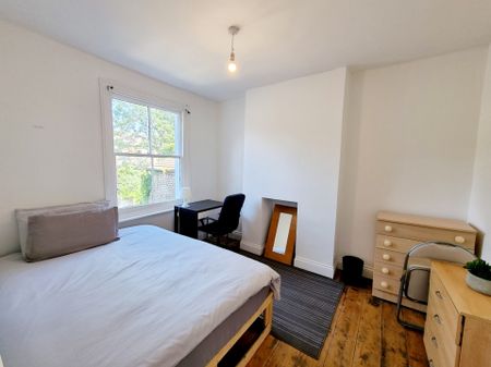 Calverley Grove, N19 3LQ, Archway - Photo 2