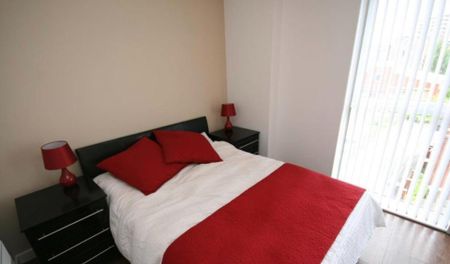 3 bedroom apartment to rent - Photo 4