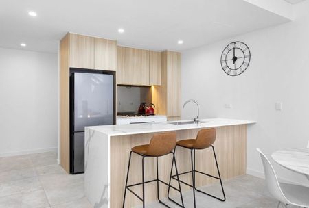 Modern Two Bedroom Unit in a Prime Location - Photo 3