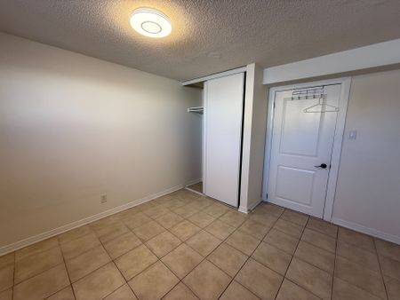 For Lease - 61 Jeffcoat Drive Unit# Lower, Toronto, Ontario - Photo 3