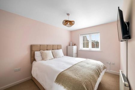3 bedroom detached house to rent - Photo 3