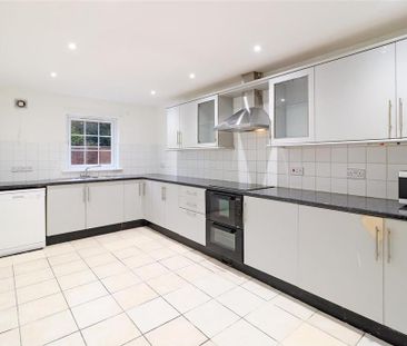 3 bedroom terraced house to rent - Photo 6