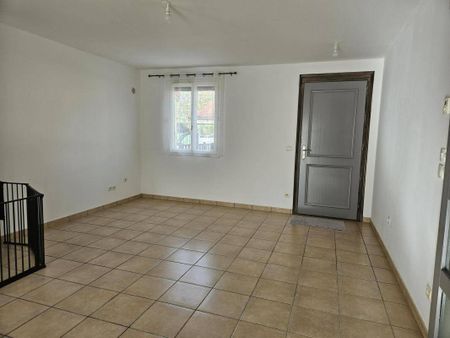 Location maison individuelle 4 pièces 98 m² à Villefranche-de-Rouergue (12200) - Photo 4