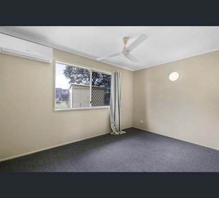 2/15 Mortensen Street, North Mackay, Qld 4740 - Photo 4