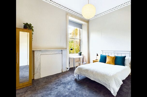 8 Bed Flat, Glasgow, G20 - Photo 1