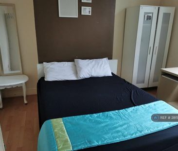 1 bedroom in a house share to rent - Photo 6