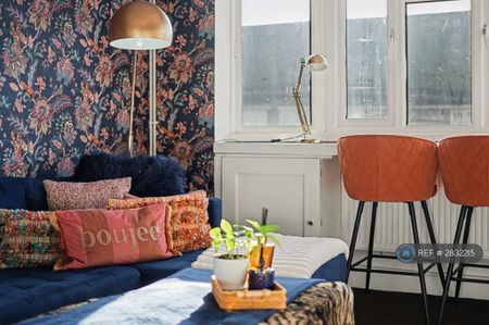 1 bedroom flat to rent - Photo 5