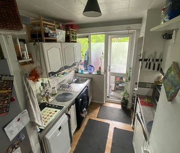 Room in a Shared Flat, High Cross Road, N17 - Photo 1