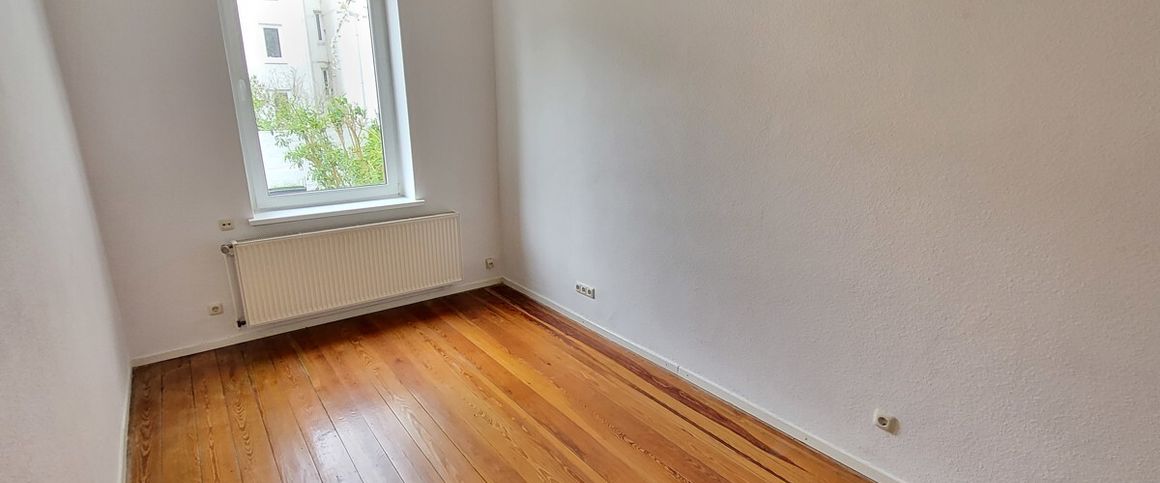 Wohnen in Nähe der Wakenitz - Schöne 4-Zimmer-Wohnung mit 2 Balkonen in 23564 Lü ... - Foto 1