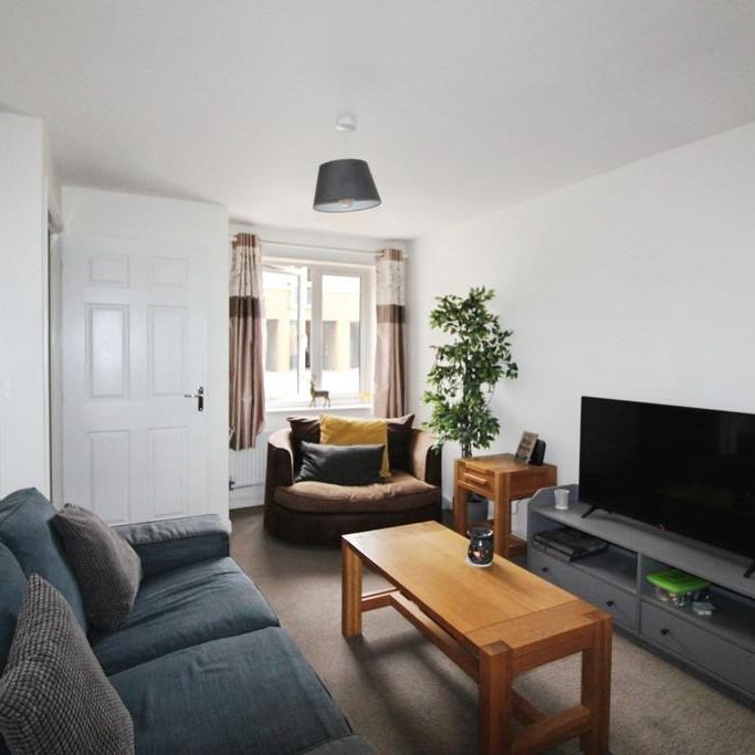 2 bedroom end of terrace house to rent - Photo 1