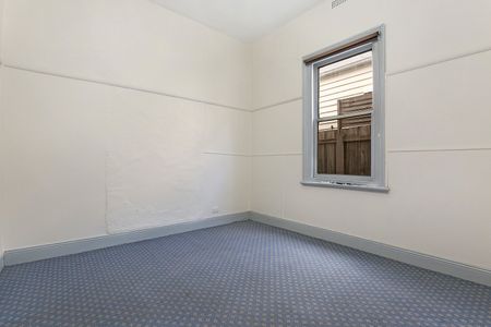 7 Beaconsfield Parade, Northcote VIC 3070 - Photo 2