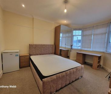 House share to rent - Photo 4