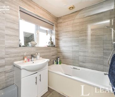 3 bedroom terraced house to rent - Photo 4