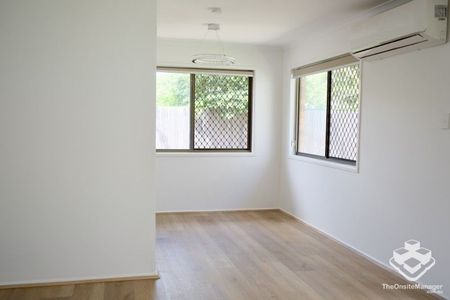 Centrally located in Carina Heights - Photo 3