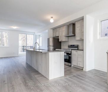 Condo Townhouse For Lease | S9052425 - Photo 3