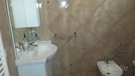 Trilocale arredato in villa - Photo 2