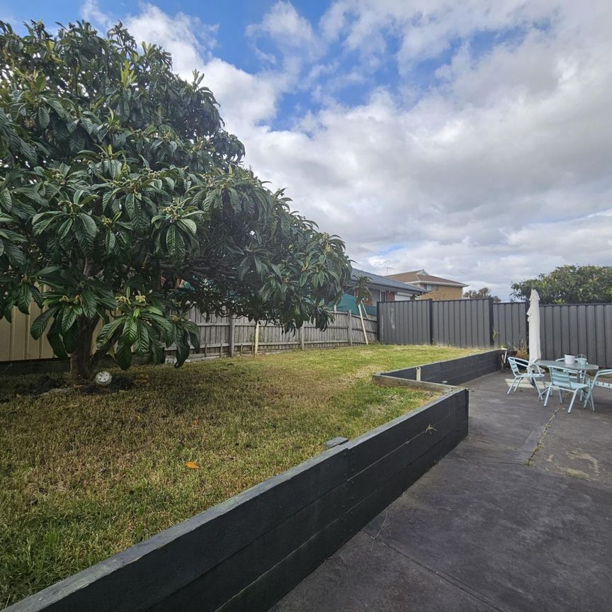 14 Manuka Place, MEADOW HEIGHTS - Photo 1