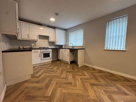 2 bedroom maisonette to rent - Photo 5