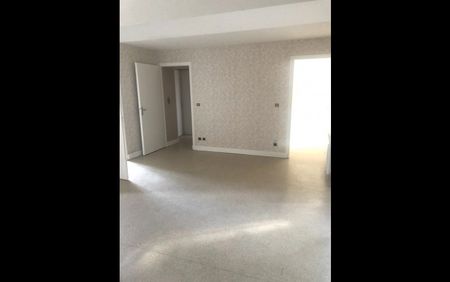 Location Appartement Studio 40 m² Rosnay - Photo 3