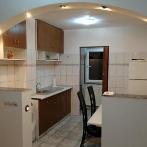 Garsoniera de inchiriat zona Bulevardul Chisinau - Photo 2