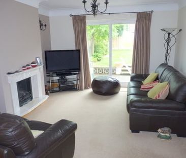 Westminster Drive, Bromborough - Photo 3