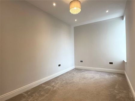 Bergamot House, 52 Rowantree Road - Photo 4