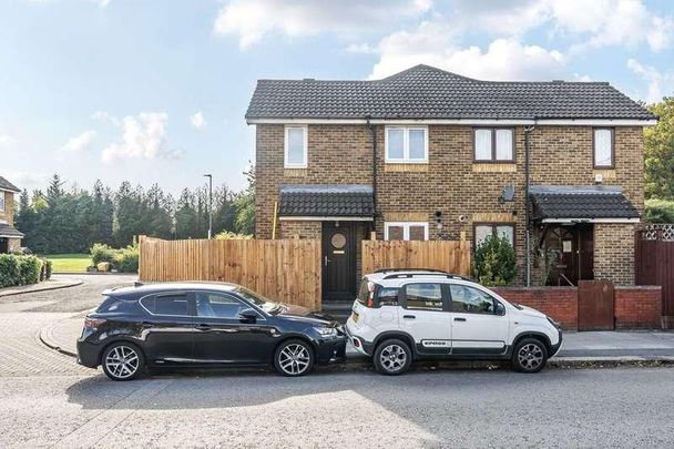 Lichfield Road, Cricklewood, NW2 - Photo 1
