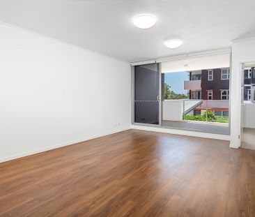 2210/42 Laver Drive, Robina QLD 4226 - House For Rent | Domain - Photo 2