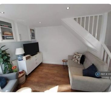 2 bedroom maisonette to rent - Photo 1
