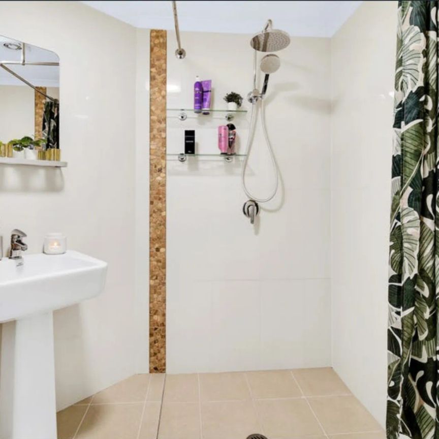 Stylish One-Bedroom Apartment in the Heart of Willoughby - Photo 1