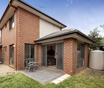 8 St Johns Court, South Morang. - Photo 2