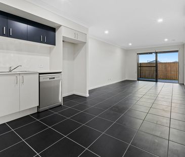 2/15 Palmview St, QLD, 4306, Ripley - Photo 1
