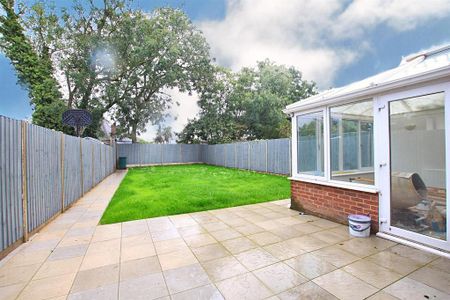 5 bedroom semi-detached house to rent - Photo 5