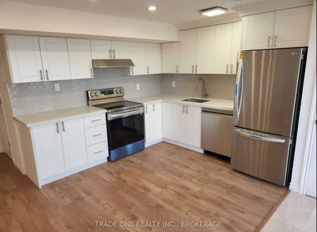 For Lease - 18 Frank Kelly Drive, East Gwillimbury, Ontario - Photo 5