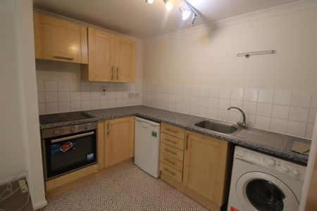 1 bedroom flat to rent - Photo 4