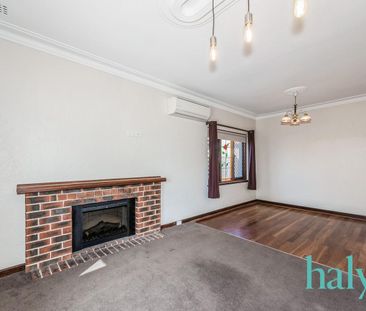 Retro Charm - Photo 3