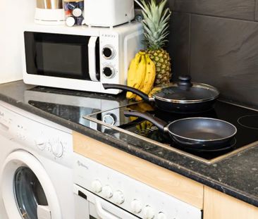 Calle de Lavapiés, Madrid, Community of Madrid 28012 - Photo 3