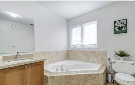 For Lease - 127 Worthington Avenue Unit# MAIN, Brampton, Ontario - Photo 5