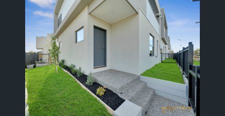 Townhouse with Solar Panels and Park Views! - Photo 5