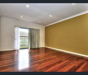 Modern Living in Convenient Glen Waverley Location - Photo 6