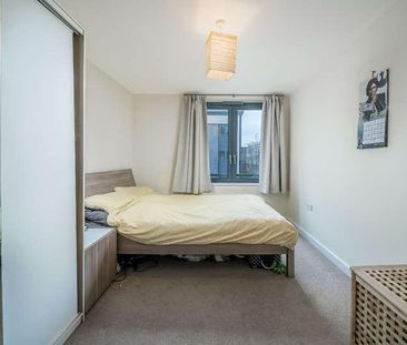 Pooles, N4 - Photo 4