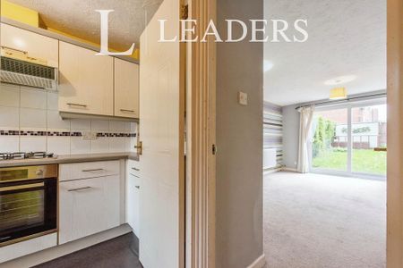 2 bedroom terraced house to rent - Photo 2