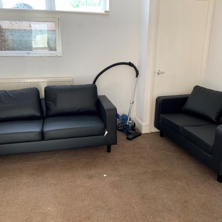 5 bedroom terraced house to rent - Photo 1